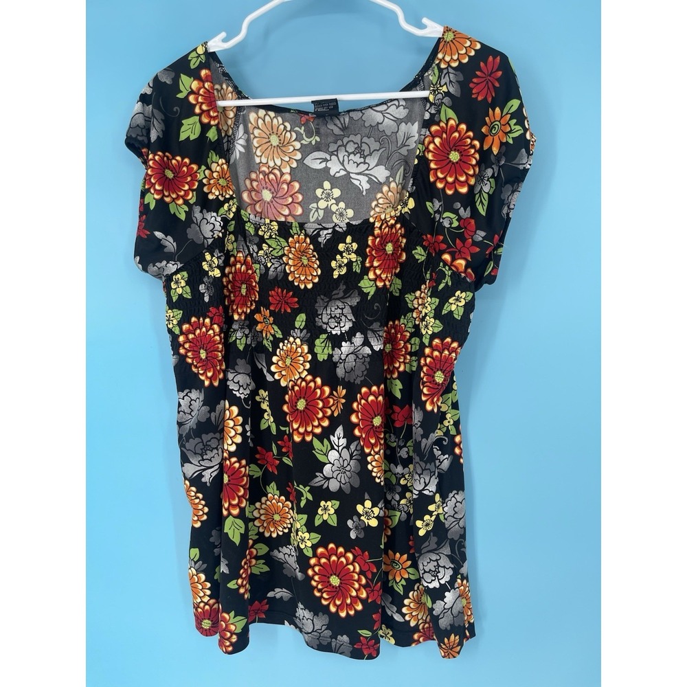R.Q.T Women's L Smocked Floral Peasant Boho Top